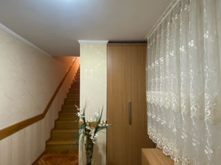 Apartament cu 3 camere, 92 m², Centru, Fălești