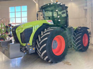 Claas Xerion 4000