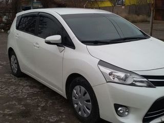 Toyota Verso-S foto 1