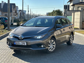 Toyota Auris foto 3