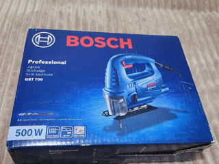 Новый электролобзик bosch gst 700 500 вт