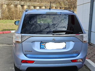 Mitsubishi Outlander foto 7