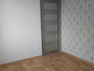 Vand apartament! foto 2