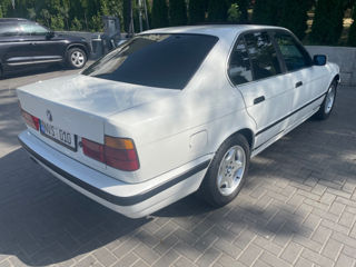 BMW 5 Series foto 5