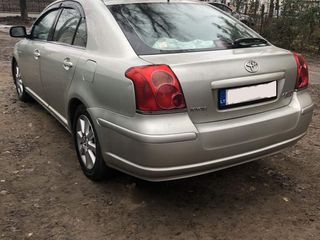 Piese toyota avensis foto 2