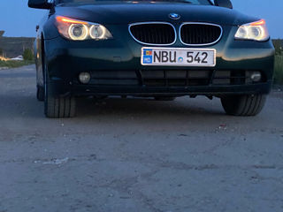 BMW 5 Series foto 4