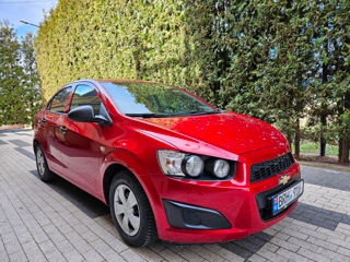 Chevrolet Aveo foto 2