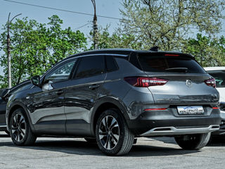 Opel Grandland X foto 2