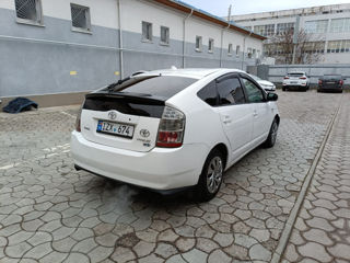 Toyota Prius foto 4