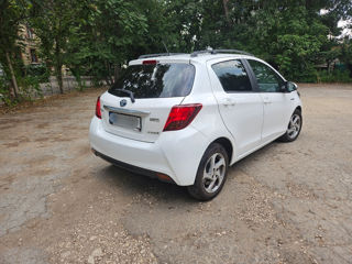 Toyota Yaris foto 5