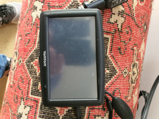 Vând GPS TomTom