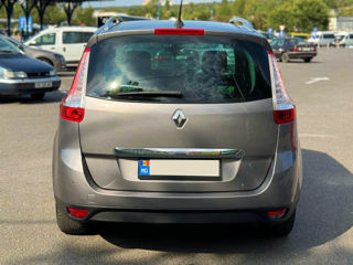 Renault Grand Scenic foto 6