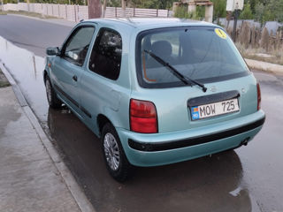 Nissan Micra foto 2