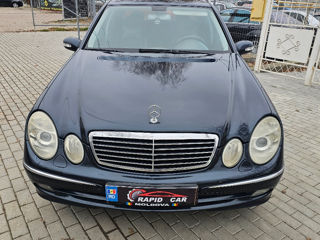 Mercedes E-Class foto 2