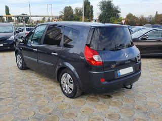 Renault Grand Scenic foto 8