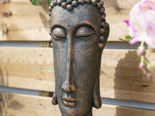 Thin buddah head