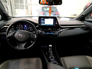 Toyota C-HR foto 5