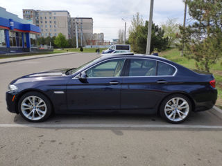 BMW 5 Series foto 4