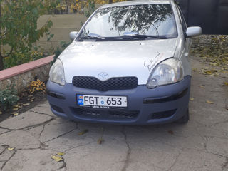 Toyota Yaris foto 2