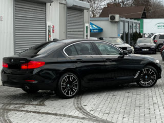 BMW 5 Series foto 4