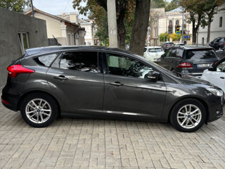 Ford Focus foto 6