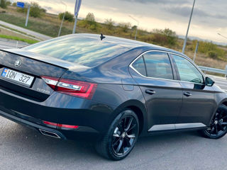 Skoda Superb foto 4