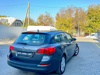 Opel Astra foto 4