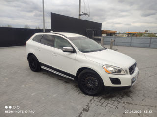 Volvo XC60 foto 4