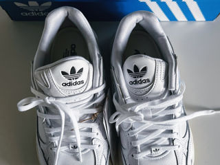 Оригинальные кроссовки Adidas новые foto 2