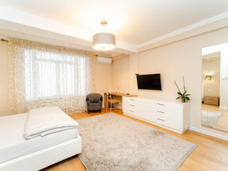 Apartament cu 1 cameră, 50 m², Centru, Chișinău foto 2