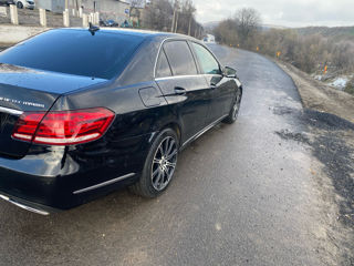 Mercedes E-Class foto 2