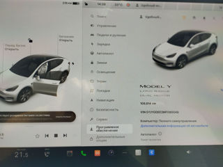 Tesla Model Y foto 2