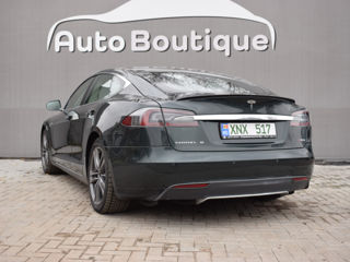 Tesla Model S foto 6