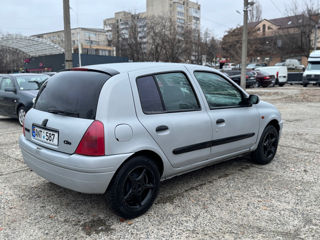 Renault Clio foto 5