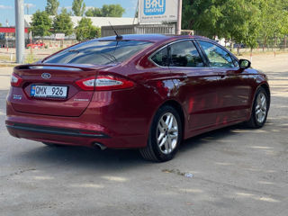 Ford Mondeo foto 4