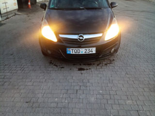 Opel Corsa foto 3