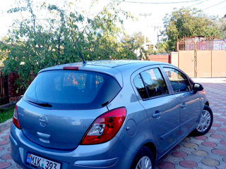 Opel Corsa foto 2