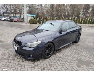 BMW 5 Series foto 1