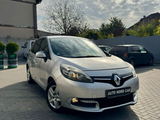 Renault Grand Scenic foto 2