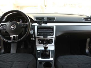 Volkswagen Passat foto 5