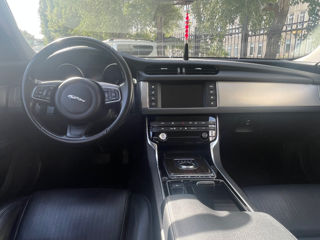 Jaguar XF foto 11