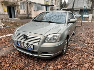 Toyota Avensis foto 3