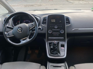 Renault Grand Scenic foto 8