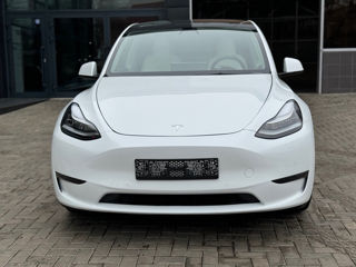 Tesla Model Y foto 4