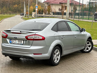 Ford Mondeo foto 4