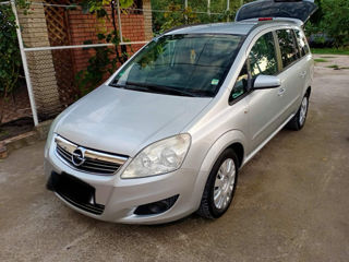 Opel Zafira foto 1