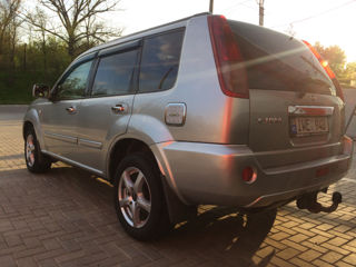 Nissan X-Trail foto 3