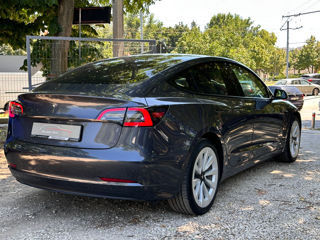 Tesla Model 3 foto 5