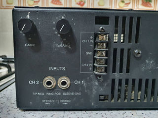 QSC USA 850 усилитель мощности для музыкантов. foto 6