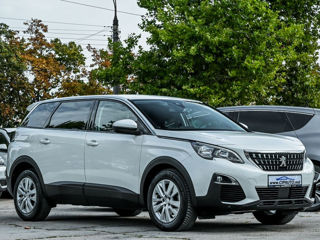 Peugeot 5008 foto 1